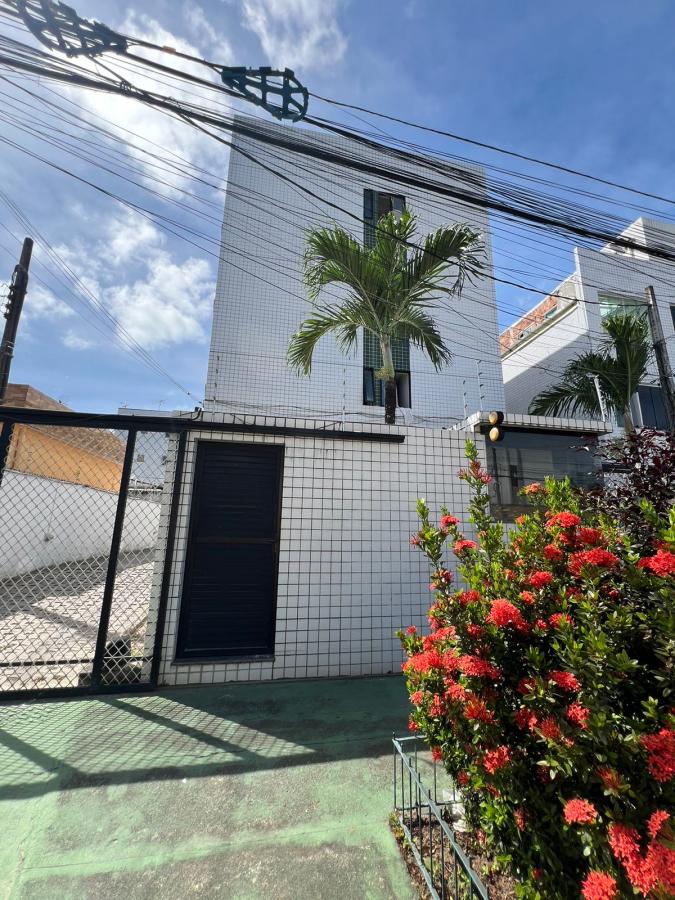 Apartamento à venda com 2 quartos, 42m² - Foto 2