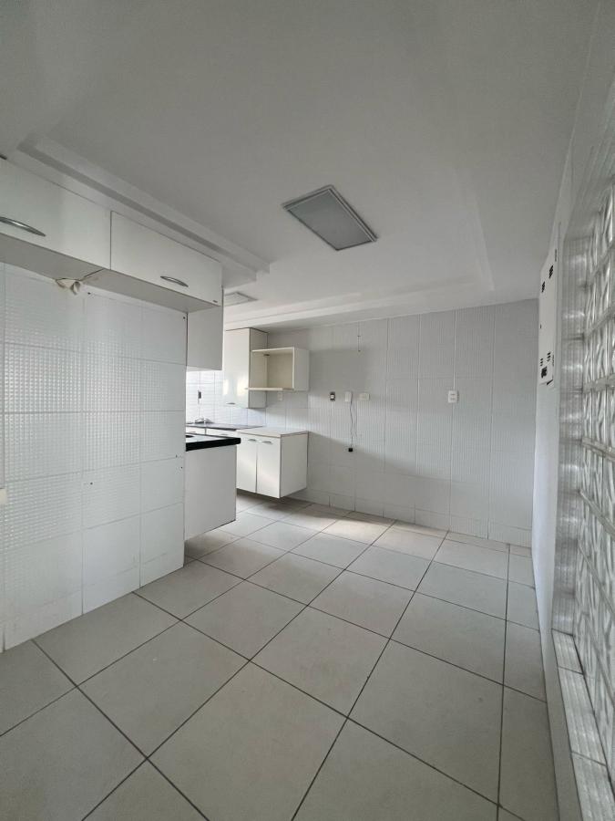 Apartamento para Venda em Recife, Boa Viagem, 3 dormitórios, 1 suíte, 2 banheiros, 2 vagas