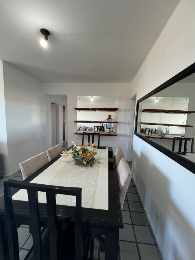 Apartamento para alugar com 2 quartos, 75m² - Foto 8
