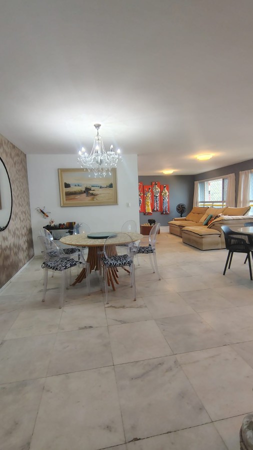 Apartamento, 3 quartos, 180 m² - Foto 1